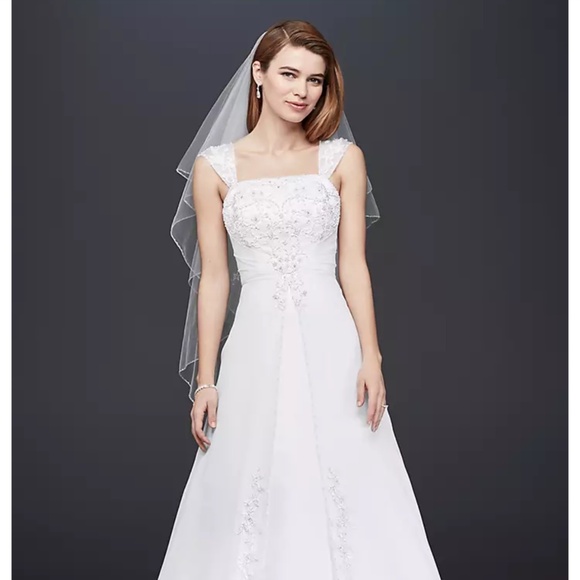 David’s Bridal NWT A line Chiffon Split Front Overlay Wedding Dress STYLE# V9010 - Picture 1 of 16